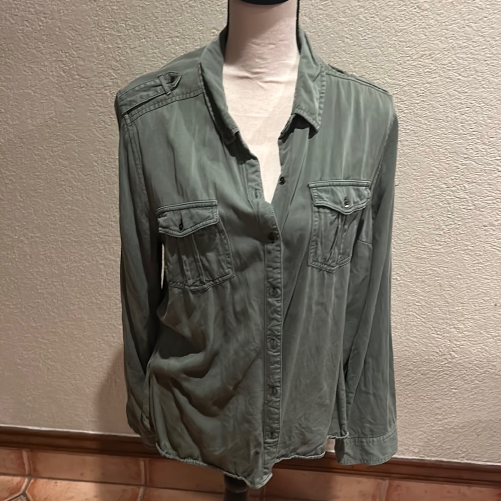 Army green utility shirt with convertible long sleeves from Cato in a size XL